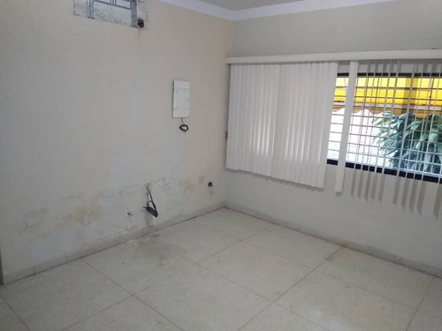 Imagen 17 de 30 de En Venta Casa Quinta Ubicada En Barrio Sucre, Muy Amplia
