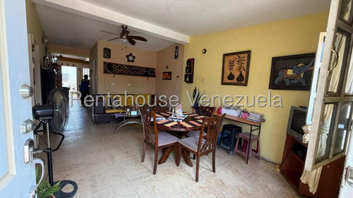 Venta Acogedora Casa Ubicada En Conjunto Cerrado,urb La Montanita Gabriela C