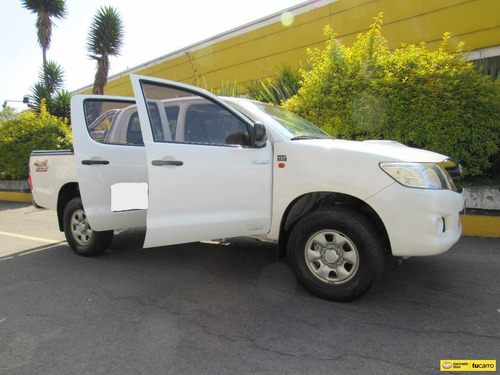 Imagen 24 de 25 de Toyota Hilux 2.5 4x4