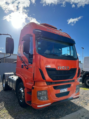 Imagen 2 de 14 de Iveco Hi Way 440