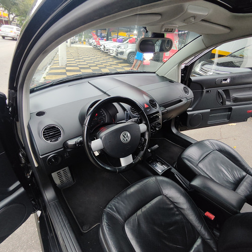Volkswagen New Beetle New Beetle 2.0 (Aut)
