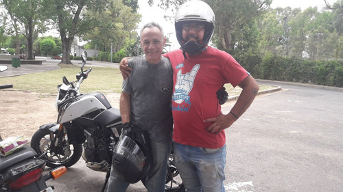 Imagen 7 de 10 de Clases De Manejo Para Motos. Aprende Con Tu Propia Moto