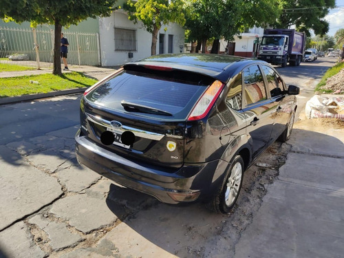 Ford Focus Ii Ghia 2.0