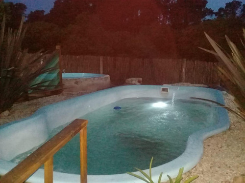Casa En Venta - 2 Dormitorios 2 Baños - Cochera - 600mts2 - Mar Azul