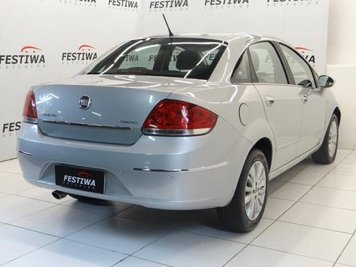 Imagem 13 de 14 de Fiat Linea 1.8 Essence 16v