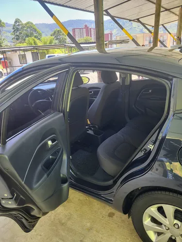 Kia Rio Ubex 1400 Cc Automático