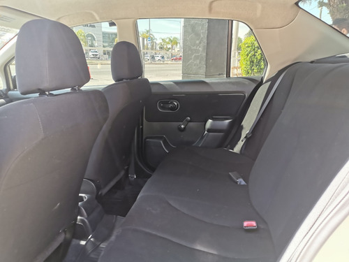 Imagen 3 de 12 de Nissan Tiida Sense 1463