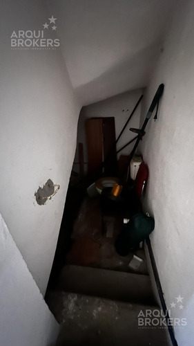 Casa De Tres Dormitorios En Venta En Piedras Blancas,2 Baños Con Cochera
