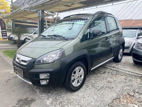 Imagem 2 de 15 de Fiat Idea Adventure 1.8 16v(flex) 4p 2012