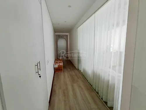 Oficina En Arriendo En El Poblado. Cod A776009
