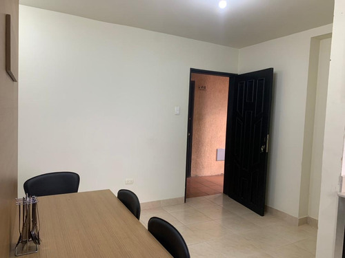 Imagen 4 de 11 de Se Vende Apartamento Semi Amoblado En La Machiri. Kr