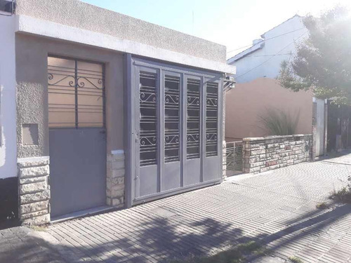 Imagen 3 de 14 de Casa En Venta En Lanus Oeste
