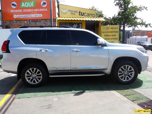 Imagen 8 de 15 de Toyota Land Cruiser Prado Vx