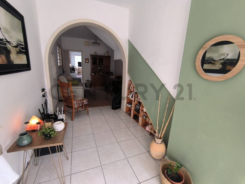 Venta Casa Con Terraza Y Parrillero En Parque Batlle