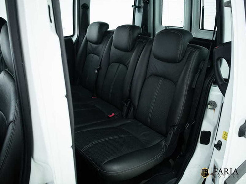 Imagem 12 de 15 de Fiat Doblo Essence 7l E 2017