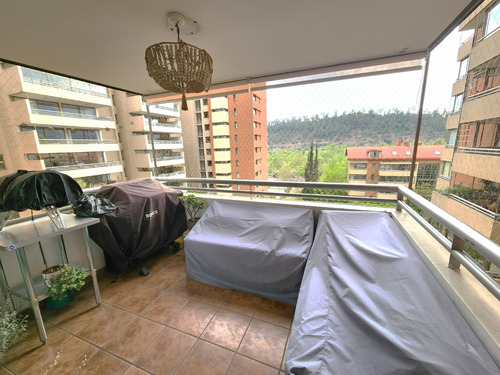 Remodelado Frente Parque Bicentenario. Venta Dueños Directo