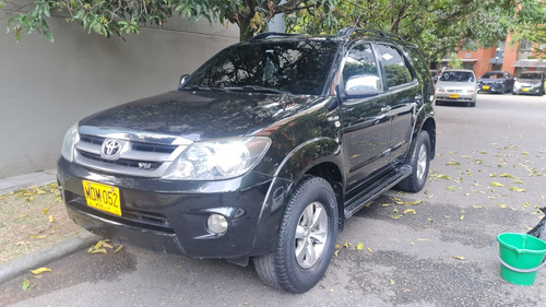 Toyota Fortuner 4.0 Sr5