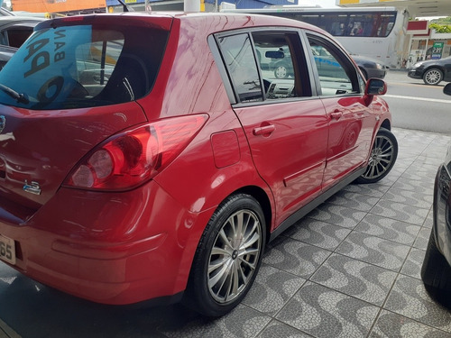 Nissan Tiida 1.8 Sl Flex 5p 2011