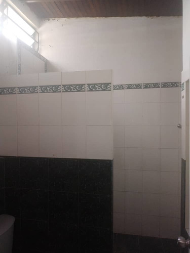 Imagen 13 de 14 de Cristian Guedez 04244576698 / Lomas De La Esmeralda