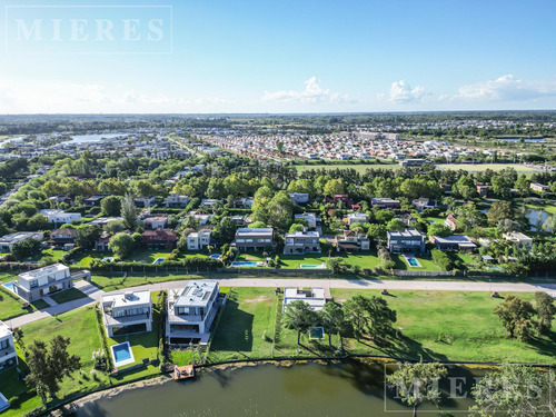 Muy Linda Casa En Venta En San Andres Villanueva