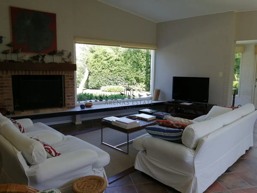 Casa En Venta En Punta Del Este , Zona Golf