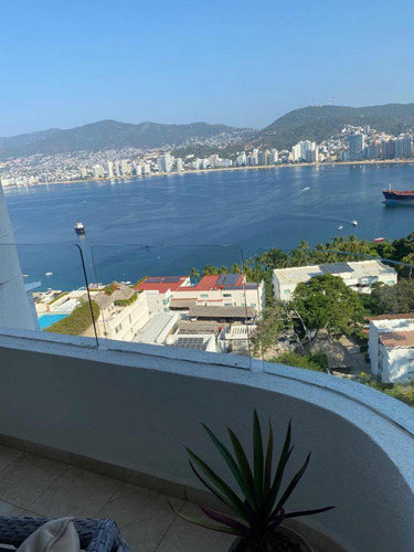 Gran Vista/3 Rec. Con Baño/construcción Sólida