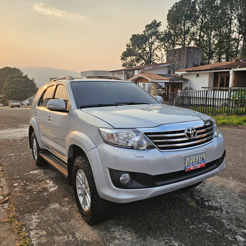 Toyota Fortuner 4x4