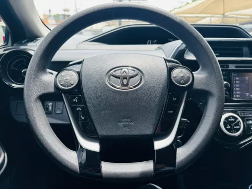 Toyota Prius 2021