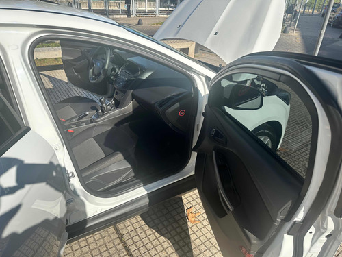 Ford Focus III 1.6 Sedan S