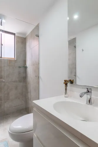 Apartamento En Venta En Chicó Navarra. Cod V11913