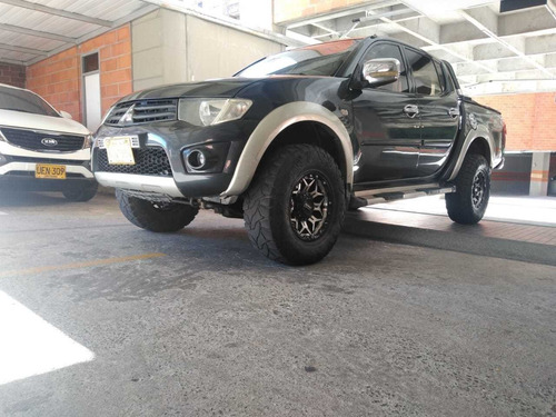 Mitsubishi Sportero 2.5 2011