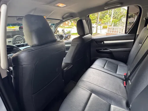 Toyota Hilux 2.4 Diésel 4X4