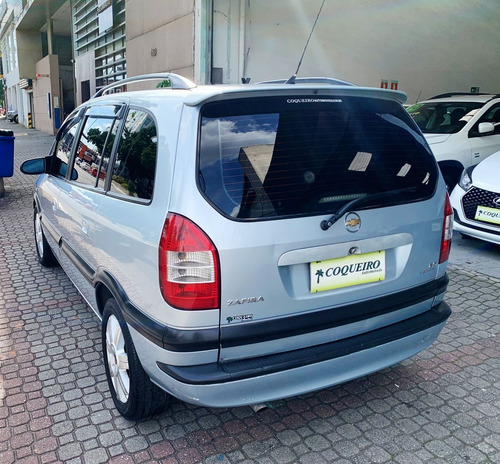 Imagem 4 de 7 de Chevrolet Zafira 2.0 Mpfi Elite 8v