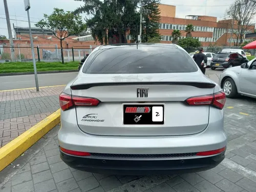 Fiat Cronos Precision Mt 1.8 Sedan 2019