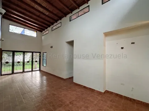 Casa En Venta En El Limon Brm