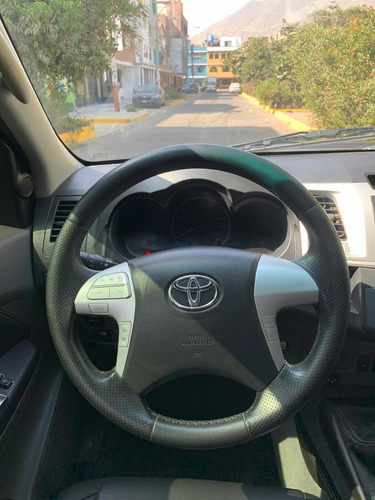 Toyota Hilux 4x4 Srv