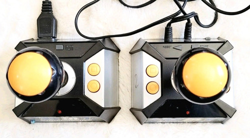Juego De Joystick Plug And Play Raro Silverlit 35 En 1 (Usado)