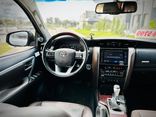 Toyota Hilux SW4 2.8 Srx 177cv 4x4 7as At