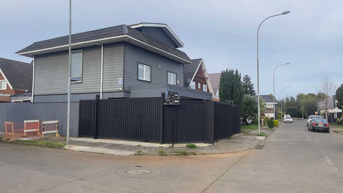 Vende Casa Remodelada En Barrio Ingles (68685)