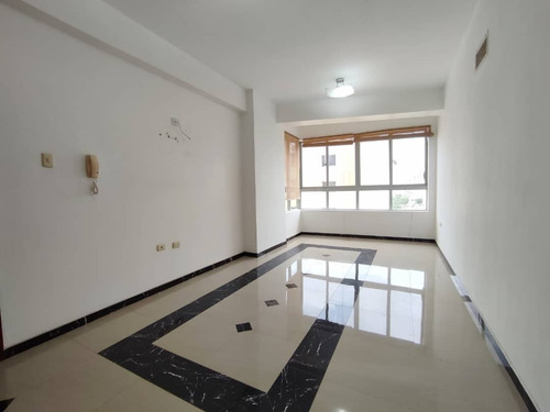 Imagen 8 de 18 de Av-782 Zona Este Apartamento Ubicado En Edificio Cabana El Milagro
