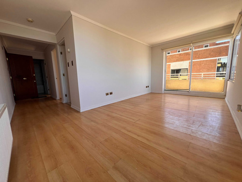 Vende Depto. Excelente Ubicación (65593)