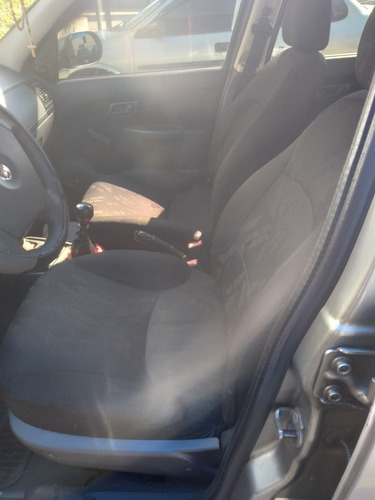 Imagem 8 de 10 de Fiat Siena 2012 1.4 El Flex 4p