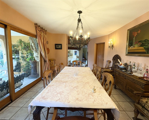 Hermosa Casa En Venta De 5 Dorm. En Las Condes