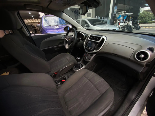 Chevrolet Sonic 1.6 Lt 4 p Mecánica