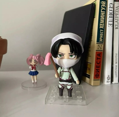 Figura De Accion Levi Ackerman Limpiando 12 Cm Attack On Tit