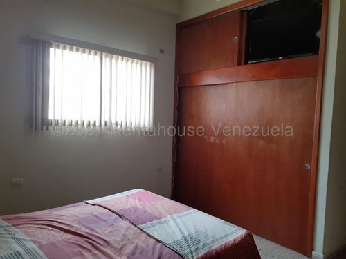 Imagen 7 de 12 de Apartamento En Venta En Av. Bolívar De San Juan De Los Morros. 23-7366