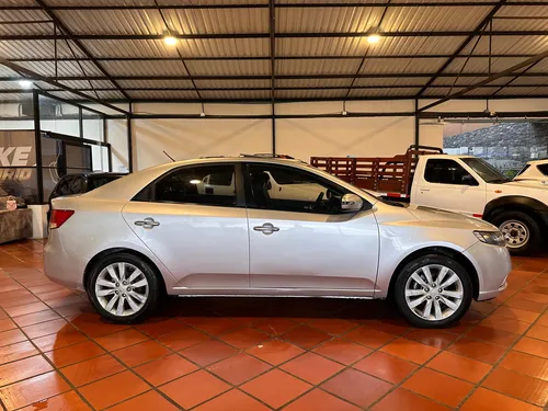 Kia CERATO FORTE 2.0
