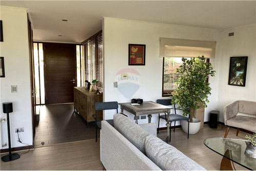 Imagen 6 de 19 de Casa En Condominio Alkura Colina 4d+4b Semi Nueva