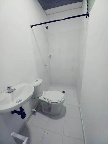 Apartaestudio En Primer Piso Ubicado En El Barrio Nueva Floresta