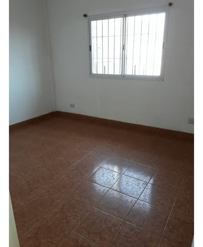 Edison 1694, Esquina Vogel, Barrio La Máxima, Isidro Casanova